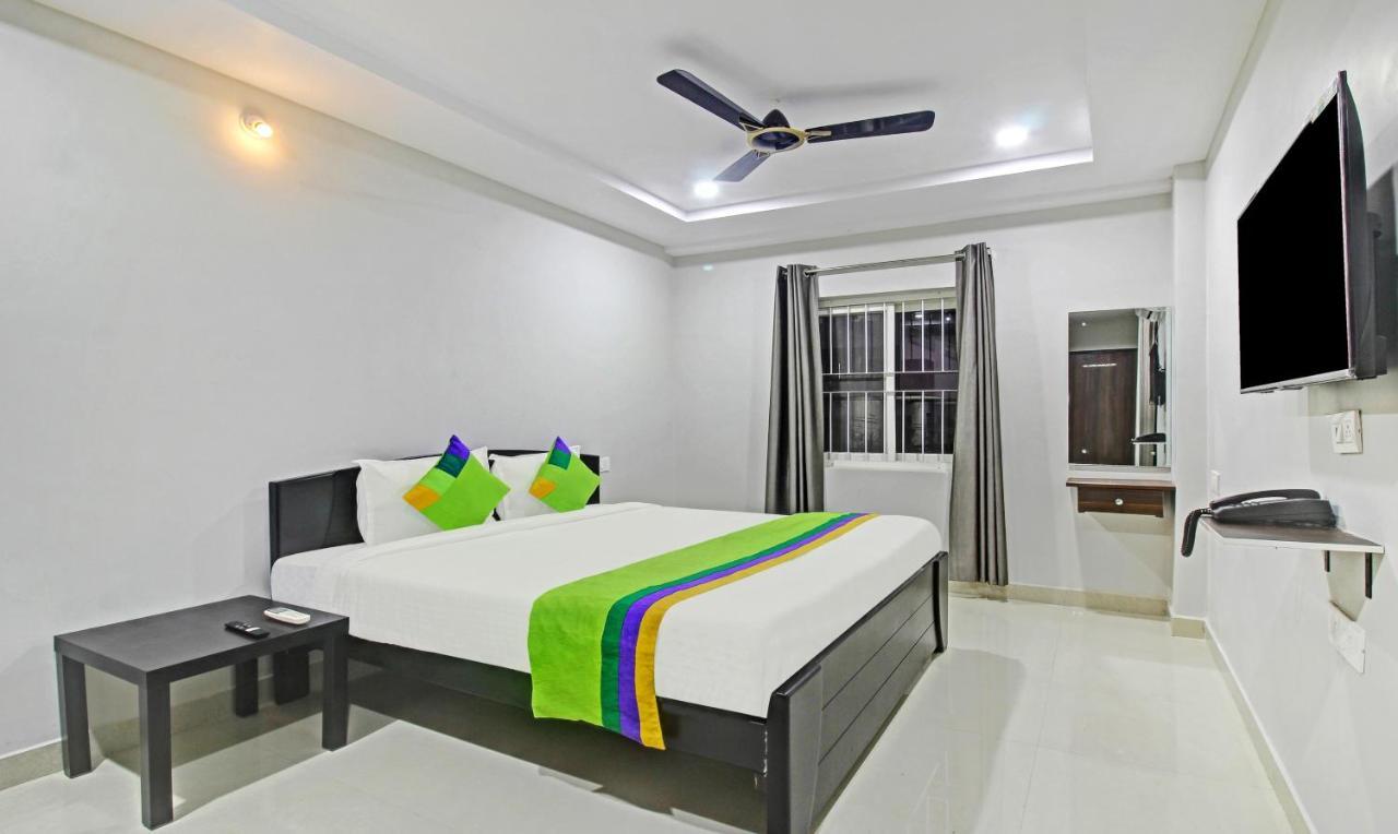 Itsy Hotels Sunrise Grand, Hitech City Hajdarabad Zewnętrze zdjęcie