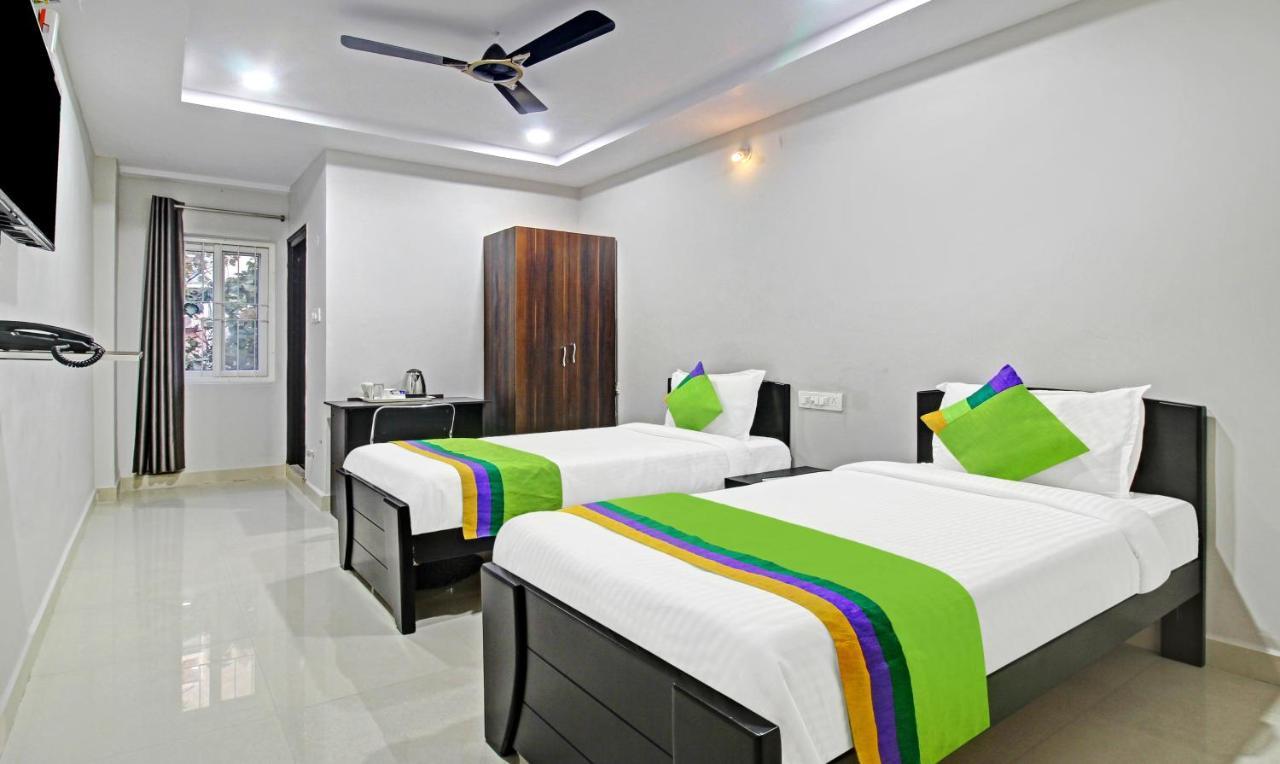 Itsy Hotels Sunrise Grand, Hitech City Hajdarabad Zewnętrze zdjęcie
